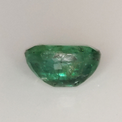 1.06ct Emeraude coupe ovale 7.1x5.5mm