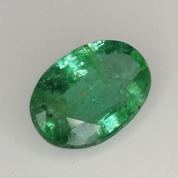 1.28ct Emeraude coupe ovale 8.7x6.0mm