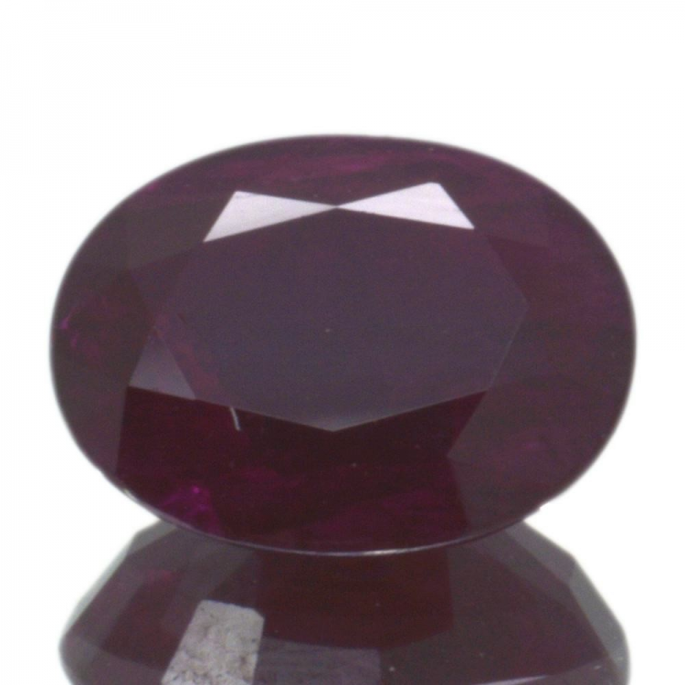 3,60ct. Ruby Oval Cut