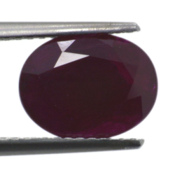 3,60ct. Ruby Oval Cut