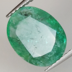 2.62ct Emerald oval cut 10.5x8.3mm