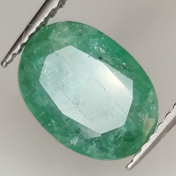 2.95ct Emerald oval cut 10.5x7.5mm