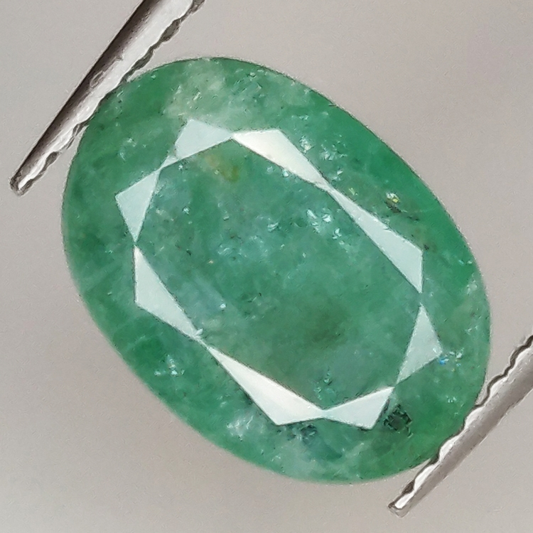 2.95ct Emerald oval cut 10.5x7.5mm