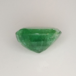 2.60ct Esmeralda talla oval 9.6x8.0mm