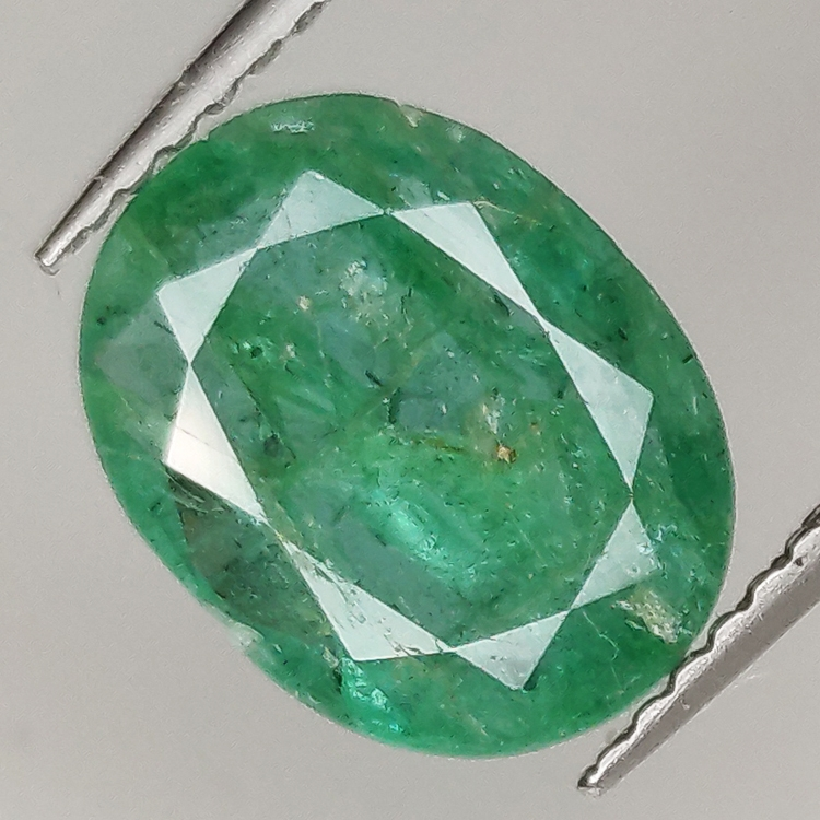 2.42ct Emerald oval cut 10.4x8.1mm