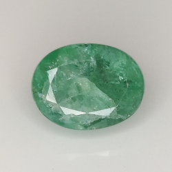 2.75ct Esmeralda talla oval 9.9x7.6mm