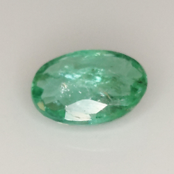 1.65ct Smeraldo taglio ovale 9.4x6.7mm