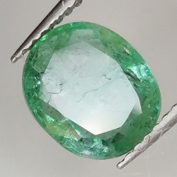 2.63ct Esmeralda talla oval 9.5x7.8mm