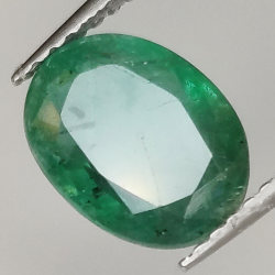 2.33ct Esmeralda talla oval 9.6x7.2mm