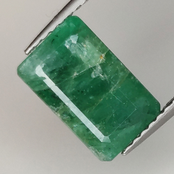 2.70ct Émeraude coupe émeraude 10.1x6.3mm