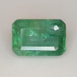 2.33ct Émeraude coupe émeraude 9.4x6.4mm