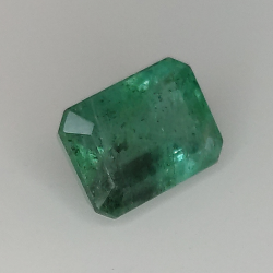 1.76ct Esmeralda talla esmeralda 8.1x5.9mm