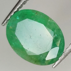 2.24ct Smeraldo taglio ovale 9.9x7.5mm