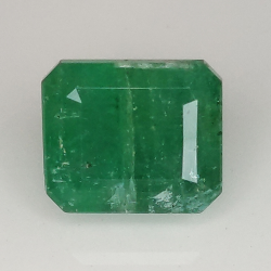 2.45ct Émeraude coupe émeraude 7.5x6.4mm