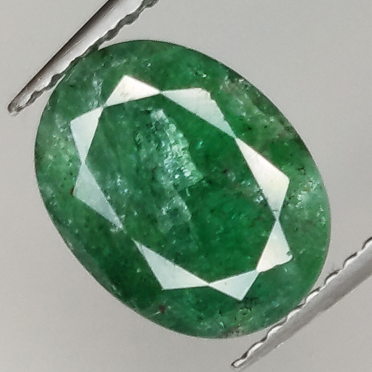 2.78ct Emerald oval cut 10.3x8.0mm