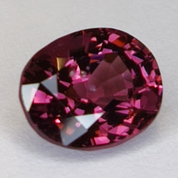 1.52ct Spinelle Rose coupe ovale 8x6mm