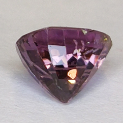 1.55ct Espinela Rosa talla oval 7x6mm