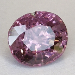 1.55ct Espinela Rosa talla oval 7x6mm