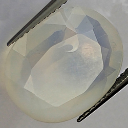 5.95ct White Opal oval cut 15.0x12.9mm