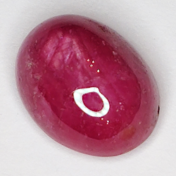 7.25ct Rubis Étoilé cabochon ovale 11.4x8.9mm