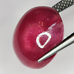 12.70ct Rubin cabochon oval 12.1x11.2mm