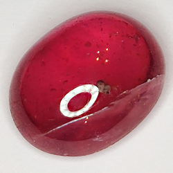 10.66ct Rubino cabochon ovale 13.7x11.0mm