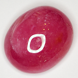 18.10ct Rubis cabochon ovale 16.3x13.5mm