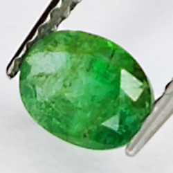 0.56ct Smeraldo taglio ovale 6.4x4.5mm