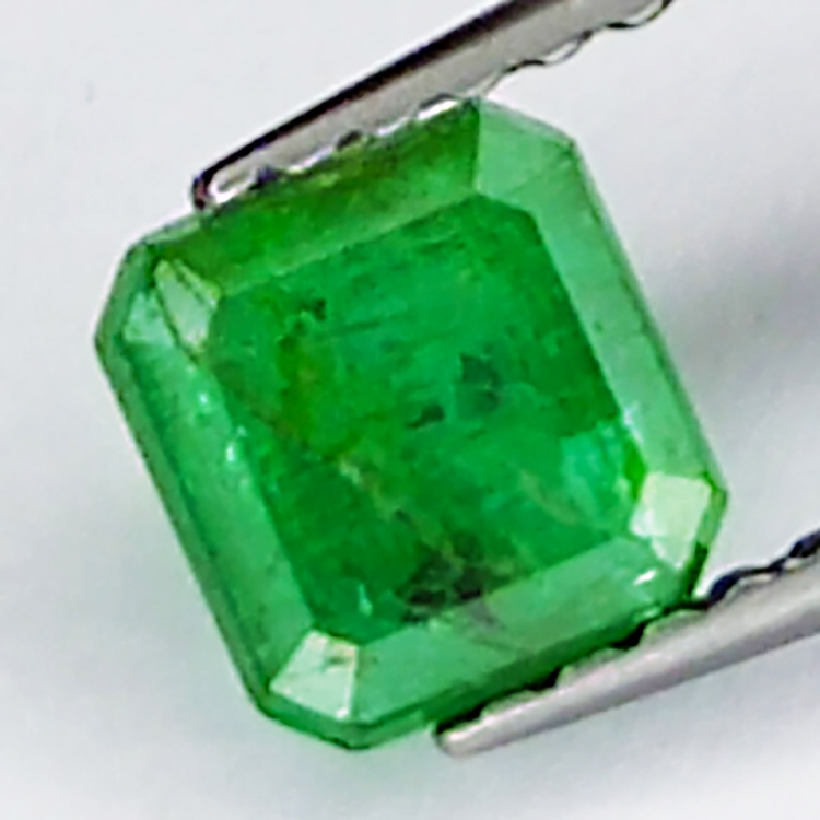 0.77ct Smaragd Smaragdschliff 5.2x4.9mm