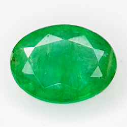 0.86ct Emerald oval cut 7.3x5.5mm