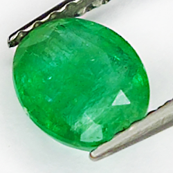 0.86ct Emerald oval cut 7.3x5.5mm