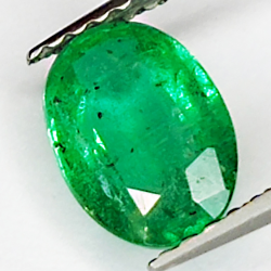 1.23ct Smeraldo taglio ovale 8.2x5.7mm