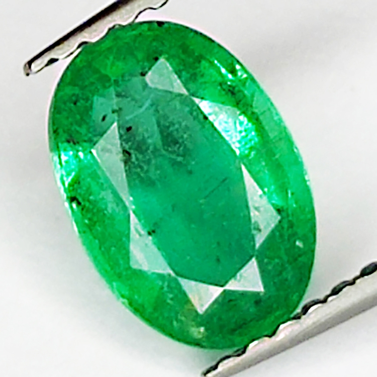 1.23ct Emerald oval cut 8.2x5.7mm