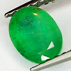 0.78ct Smaragd ovalschliff 6.2x4.7mm