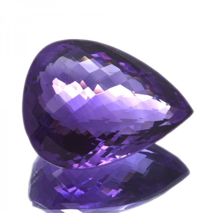 43,83ct Améthyste taille poire 26,85x20,94 mm