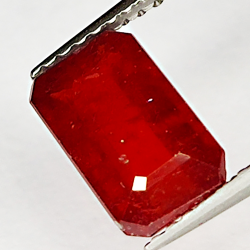 2.65ct Ruby emerald cut 9.2x5.7mm