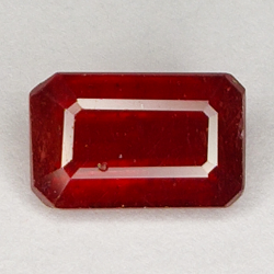 2.65ct Ruby emerald cut 9.2x5.7mm