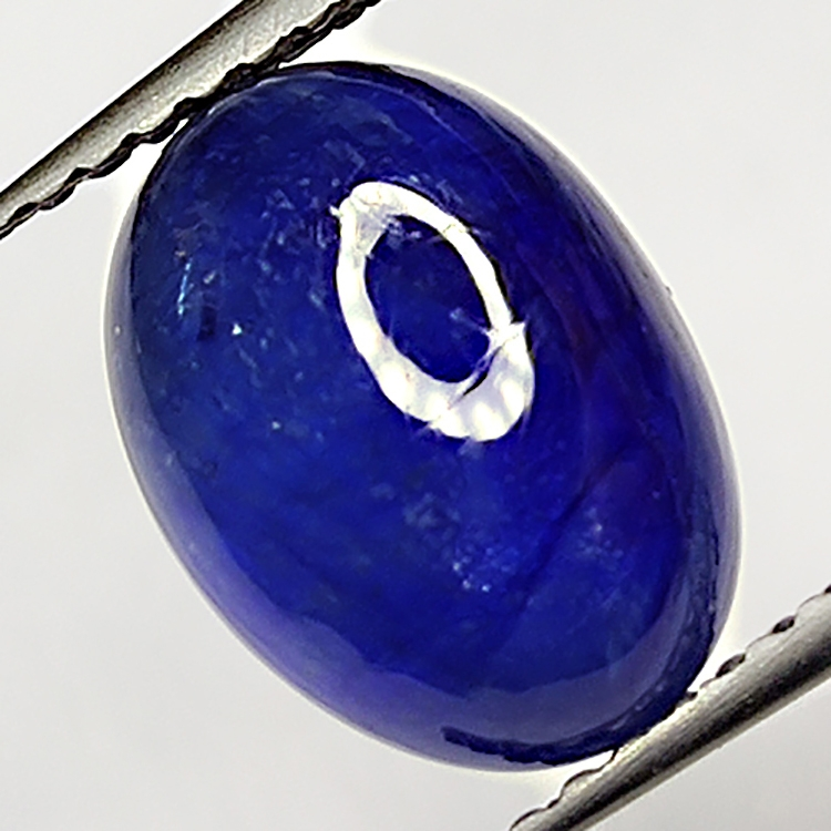 4.54ct Blauer Saphir cabochon oval 10.3x7.3mm