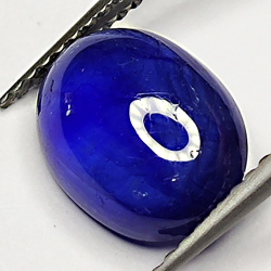 3.83ct Blauer Saphir cabochon oval 11.0x8.1mm