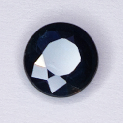 0.89ct Blauer Saphir rundschliff 5.7x5.7mm