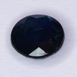 0.89ct Blauer Saphir rundschliff 5.7x5.7mm