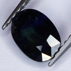 0.81ct Blauer Saphir Ovalschliff 6.5x4.7mm