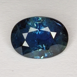 1.25ct Bleu Saphir coupe ovale 7.6x5.6mm