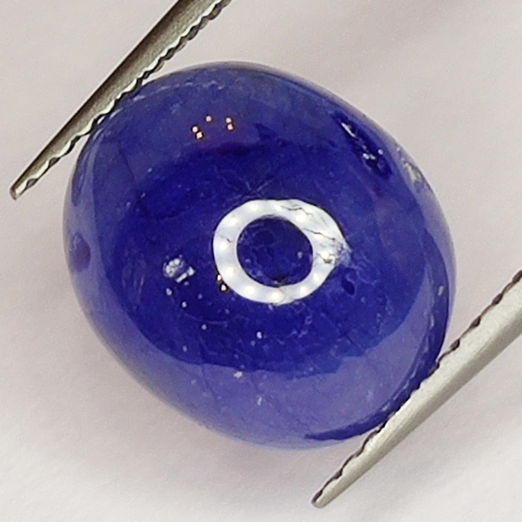 6.37ct Blauer Saphir cabochon oval 11.3x9.6mm