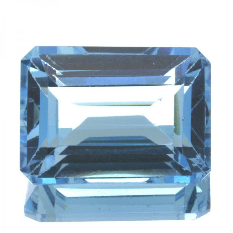 22,05ct Swiss BlueTopaz Emerald Cut