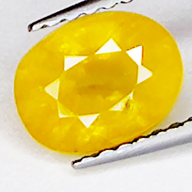 1.76ct Gelber Saphir ovalschliff 7.6x5.8mm