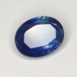 1.30ct Blue Sapphire coupe ovale 7.8x5.9mm