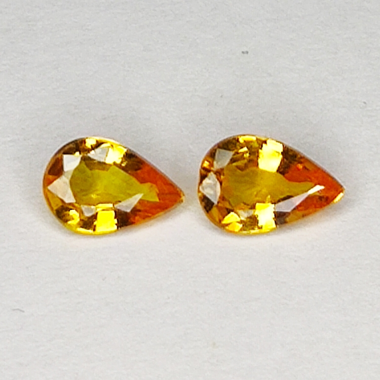 0,90ct Paar Orange Songea Saphir Birnenschliff 6.0x4.0mm