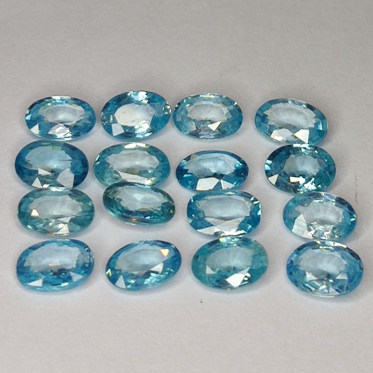 9.64ct Zircón Azul talla oval 6x4mm 16pz