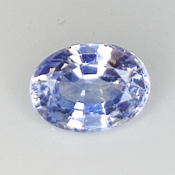 1.06ct Saphir Violet coupe ovale 6.9x5.0mm